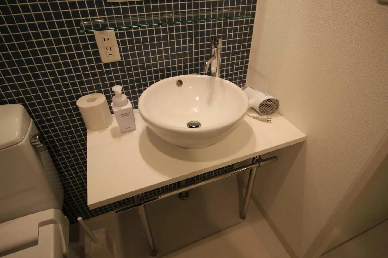 Apartment Kw Residence Sakaisuji Hommachi Osaka Japan